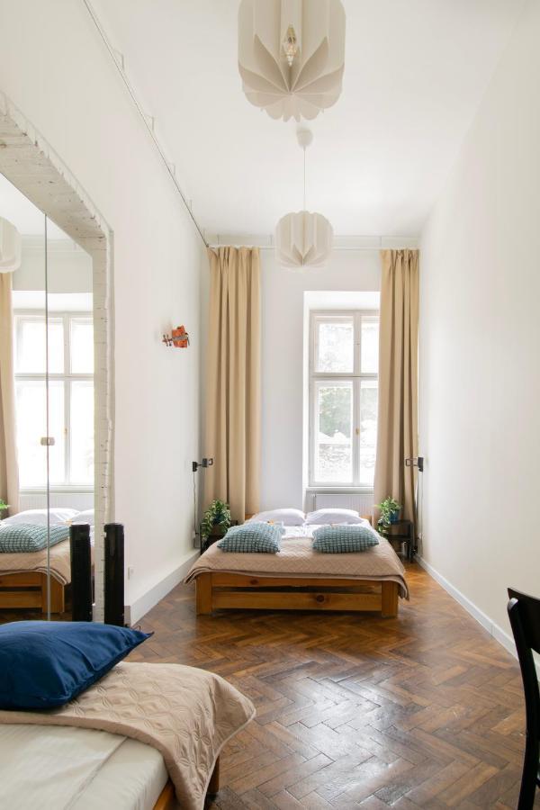 קרקוב Apartments Studencka Street, Next To Planty Park מראה חיצוני תמונה