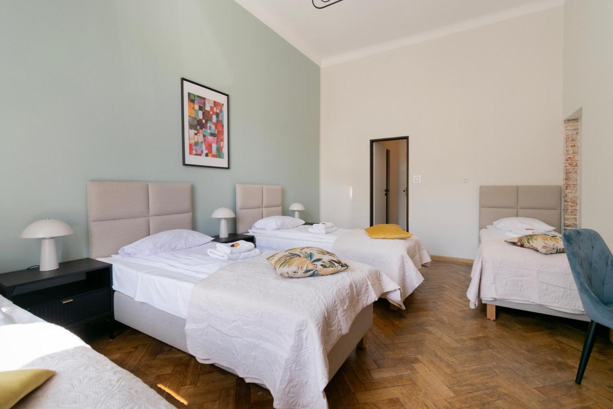 קרקוב Apartments Studencka Street, Next To Planty Park מראה חיצוני תמונה