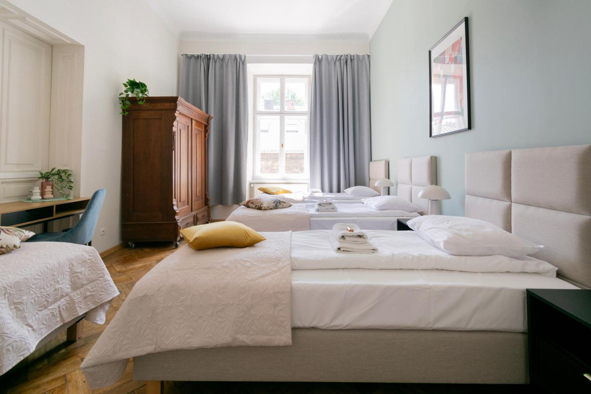 קרקוב Apartments Studencka Street, Next To Planty Park מראה חיצוני תמונה