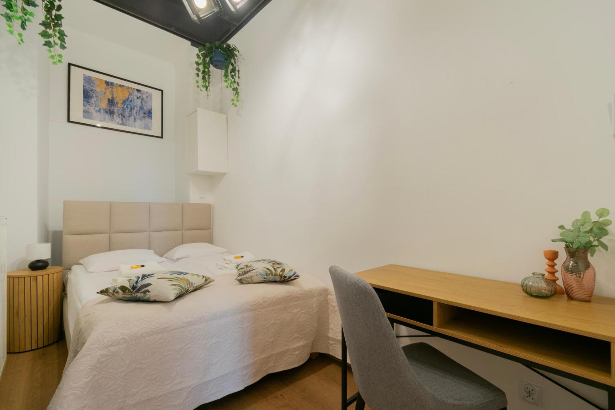 קרקוב Apartments Studencka Street, Next To Planty Park מראה חיצוני תמונה